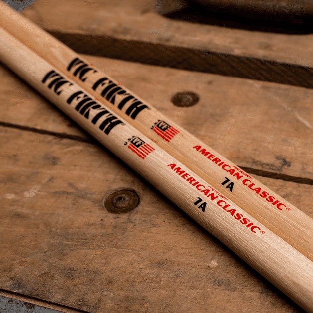 Vic Firth NO7AW Nova Sticks - 7A Wood : : Musical Instruments