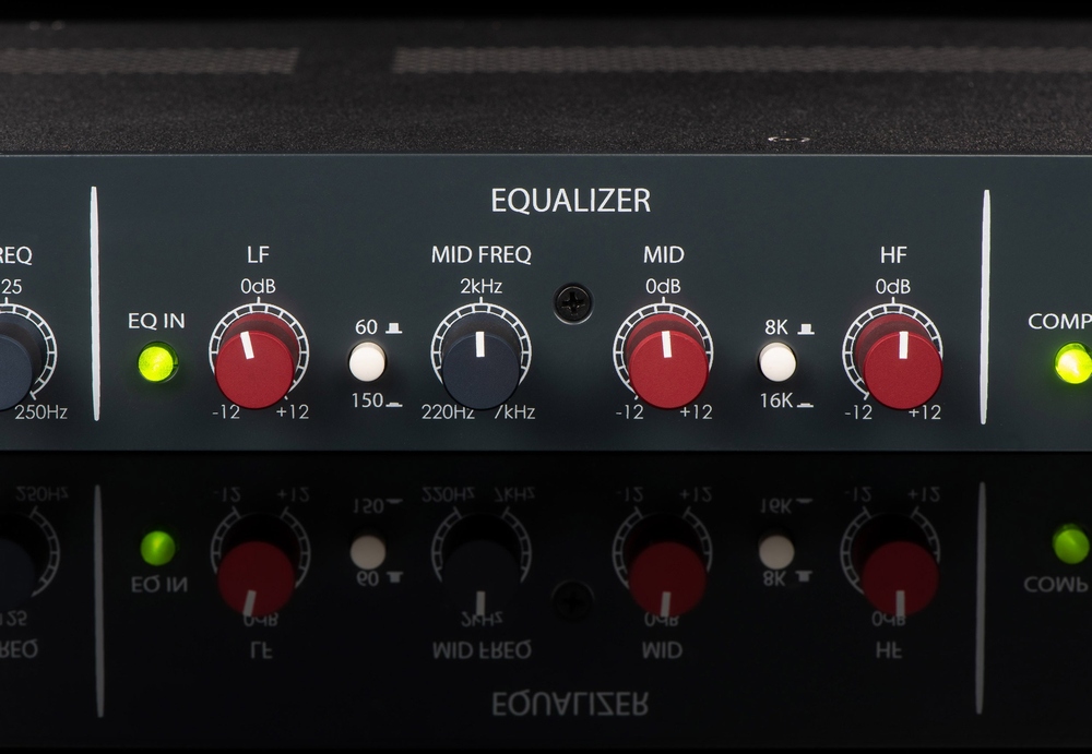 Rupertneve design Newton channel_EQ.jpg